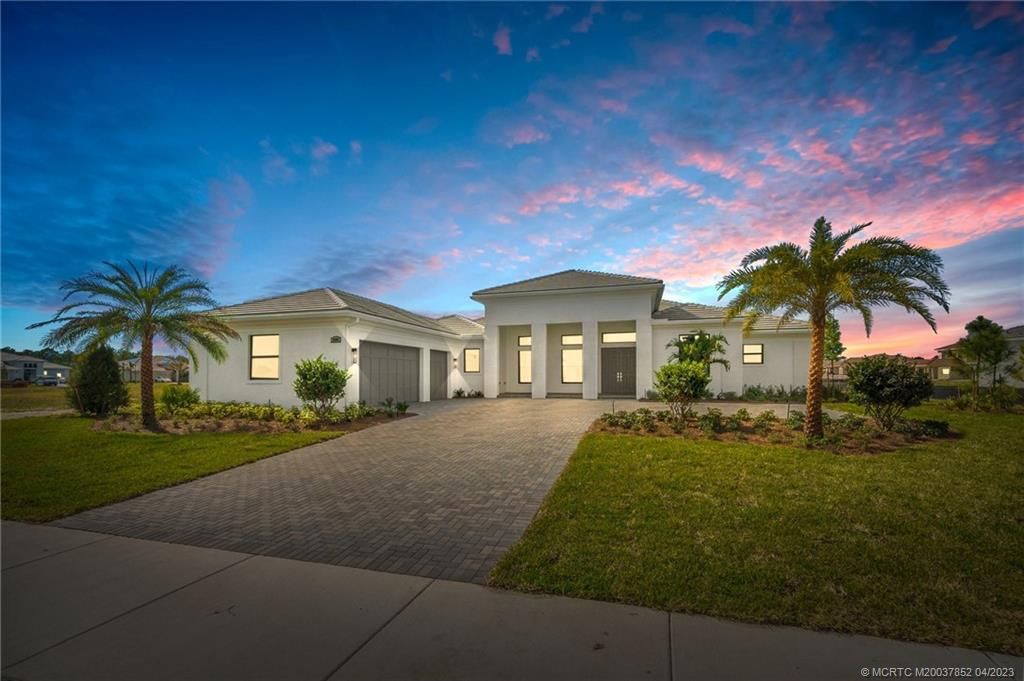 Photo of 2404 SW English Garden Drive, Palm City, FL 34990 (MLS # M20037852)