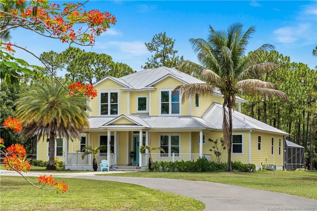 Photo of 6955 SW Gator Trail, Palm City, FL 34990 (MLS # M20034763)