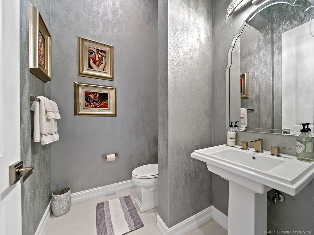 Palm City, Florida 34990, United States, 3 Bedrooms Bedrooms, ,4 BathroomsBathrooms,Residential,Pending,16271