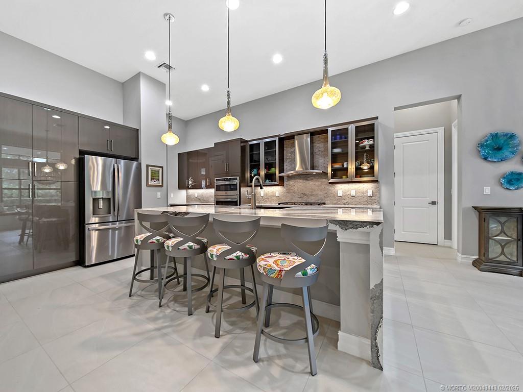 Palm City, Florida 34990, United States, 3 Bedrooms Bedrooms, ,4 BathroomsBathrooms,Residential,Pending,16271