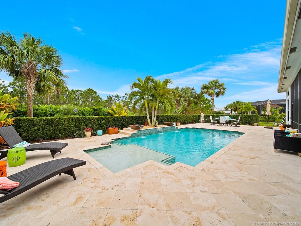 Palm City, Florida 34990, United States, 3 Bedrooms Bedrooms, ,4 BathroomsBathrooms,Residential,Pending,16271