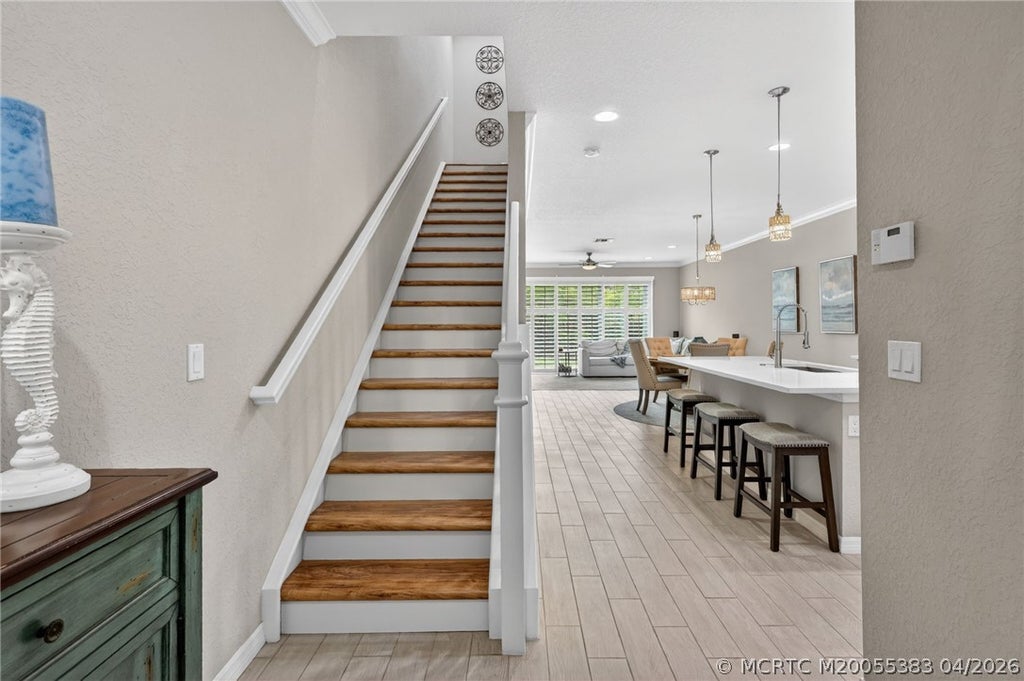 Photo of 587 SW Glen Crest Way, Stuart, FL 34997 (MLS # M20055383)