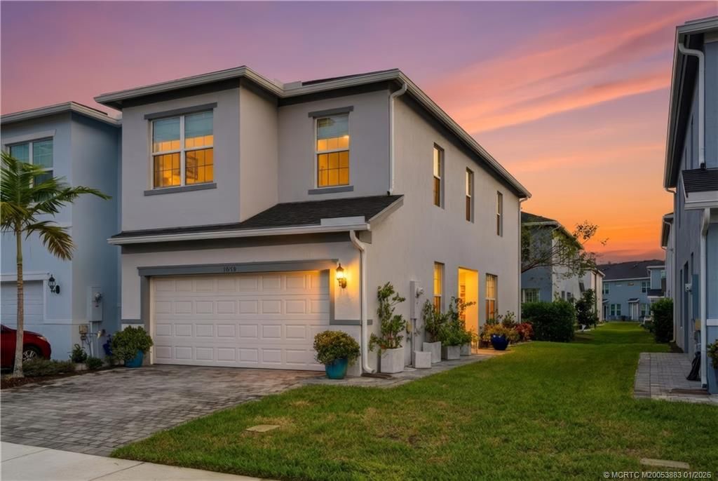 Photo of 1838 SE Roxy Way, Stuart, FL 34996 (MLS # M20053883)