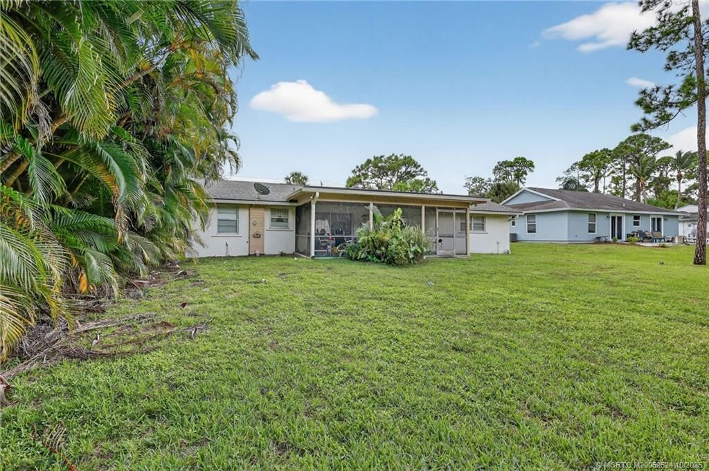 Photo of 6299 SE Poinciana Lane, Hobe Sound, FL 33455 (MLS # M20052524)