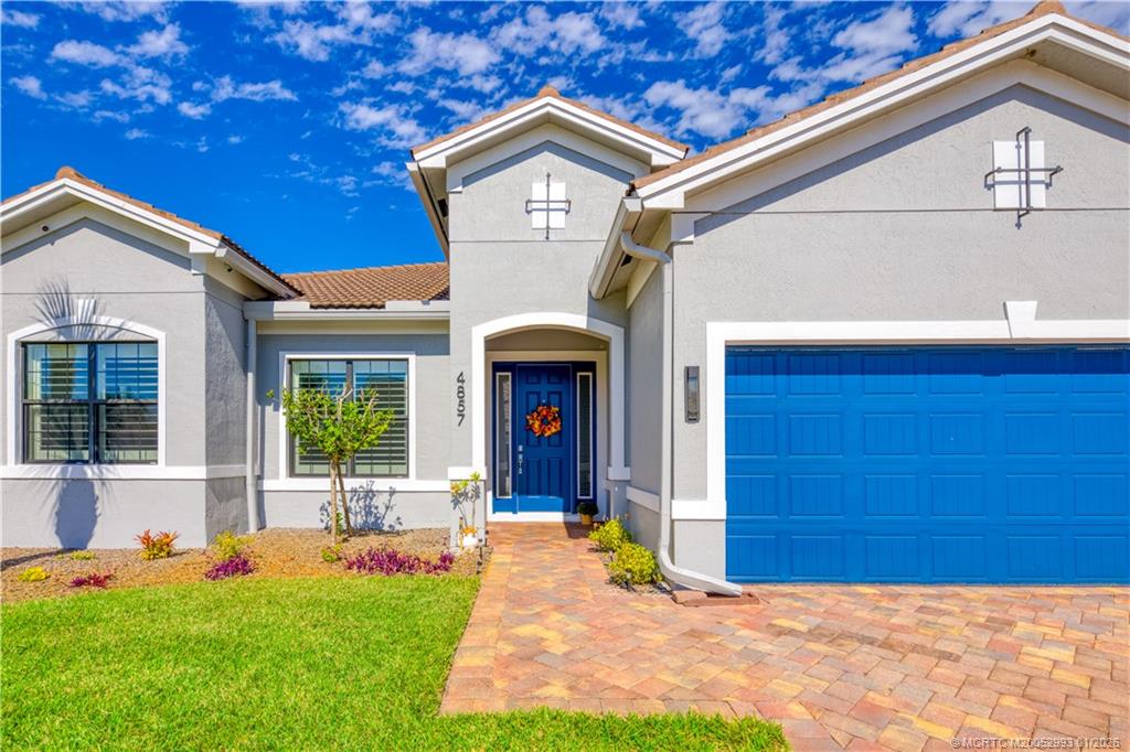 4857 SW Sensation Street