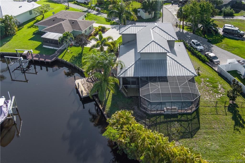 3181 SW Lake Terrace