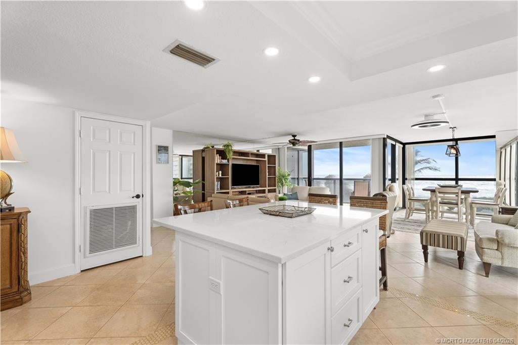 10410 S Ocean Drive 309