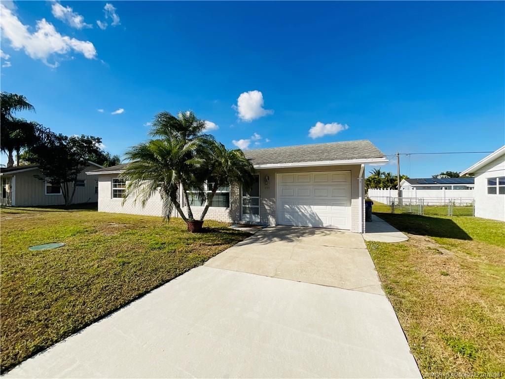Photo of 2031 SE Jackson Street, Stuart, FL 34997 (MLS # M20053722)