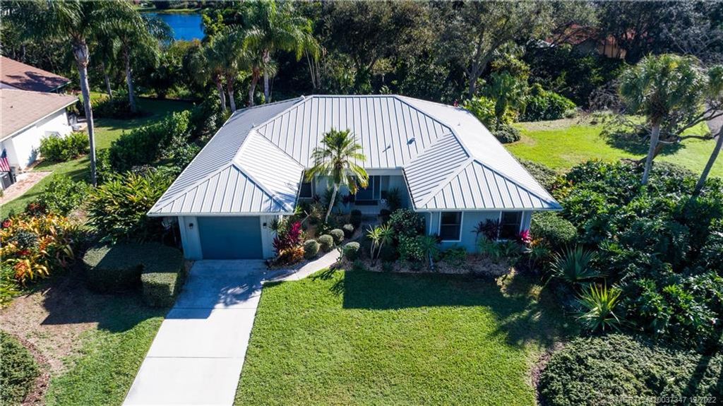 Photo of 4705 SW Lorne Court, Palm City, FL 34990 (MLS # M20037347)