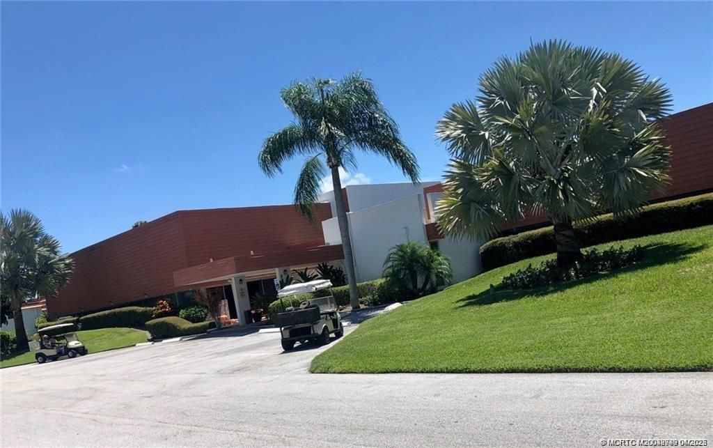 Photo of 2600 SE Ocean Boulevard #V15, Stuart, FL 34996 (MLS # M20049949)