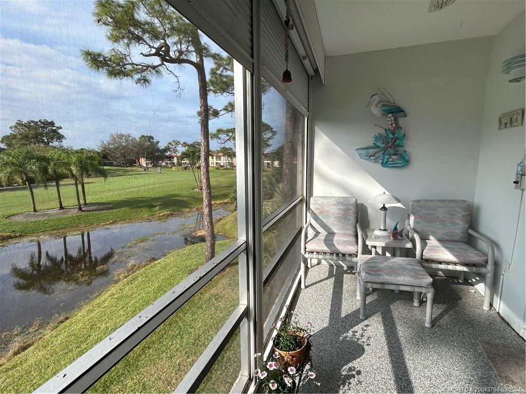 Stuart, Florida 34994, United States, 2 Bedrooms Bedrooms, ,2 BathroomsBathrooms,Residential,Pending,63305