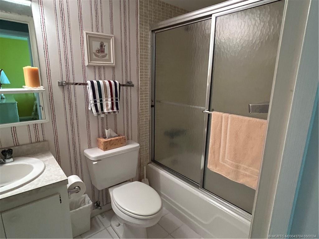 Stuart, Florida 34994, United States, 2 Bedrooms Bedrooms, ,2 BathroomsBathrooms,Residential,Pending,63305