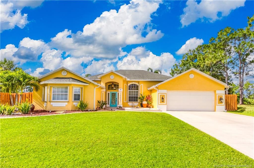 Photo of 5936 NW Brenda Circle, Port Saint Lucie, FL 34986 (MLS # M20055106)