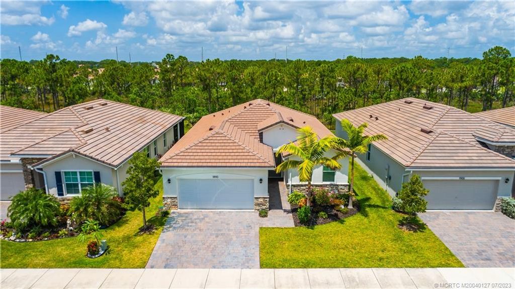 Photo of 1890 NW Golden Oak Trail, Jensen Beach, FL 34957 (MLS # M20040127)