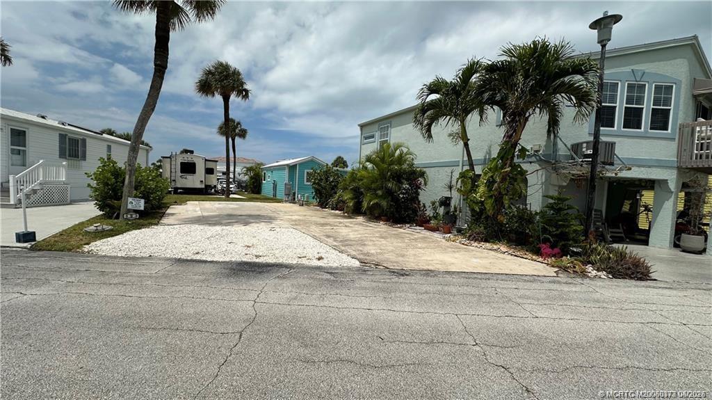 10725 S Ocean Drive 393