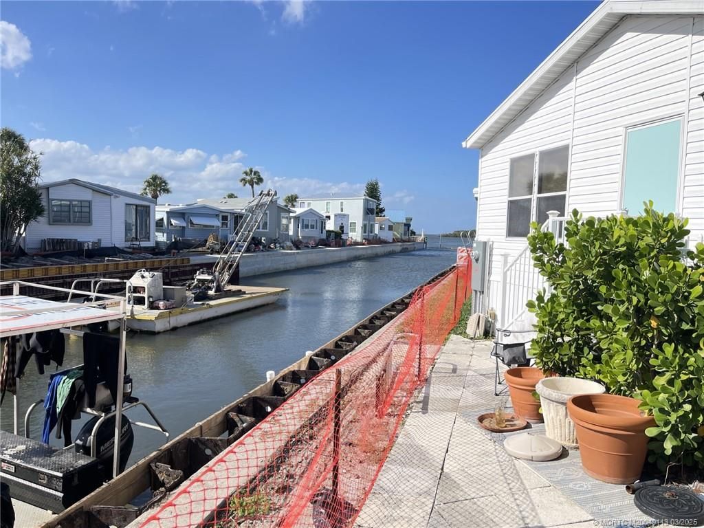 Photo of 350 Nettles Boulevard, Jensen Beach, FL 34957 (MLS # M20049113)