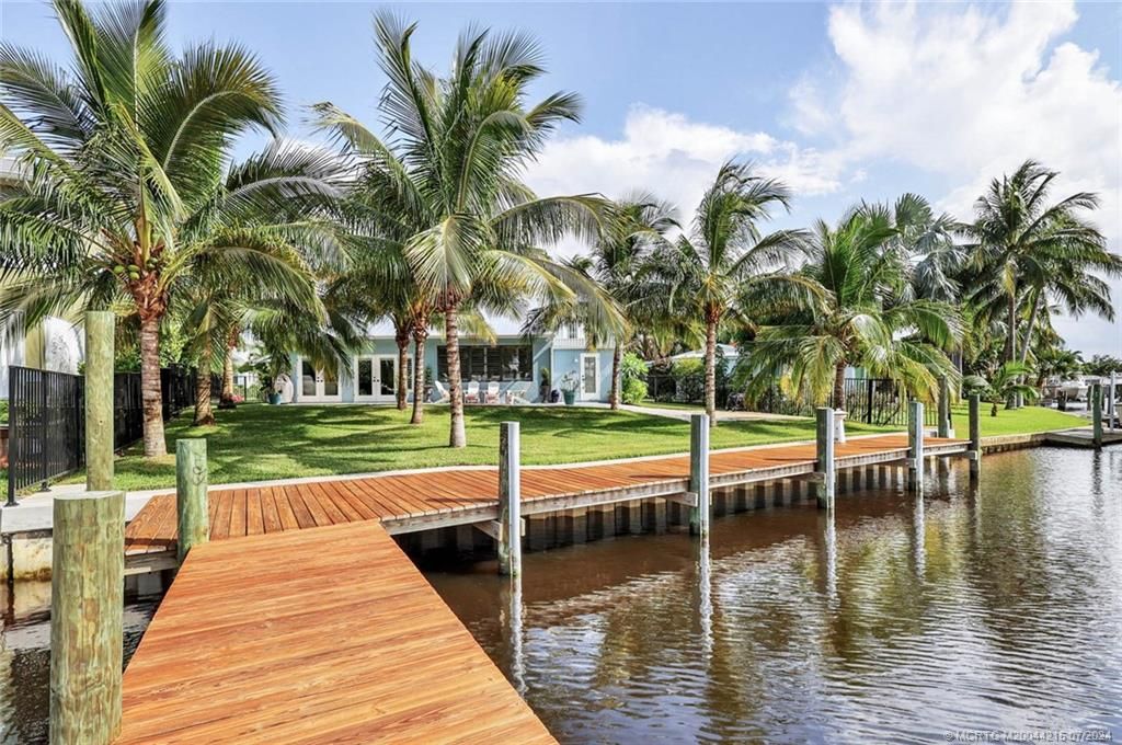 Photo of 1758 SW Cabin Place, Palm City, FL 34990 (MLS # M20044215)