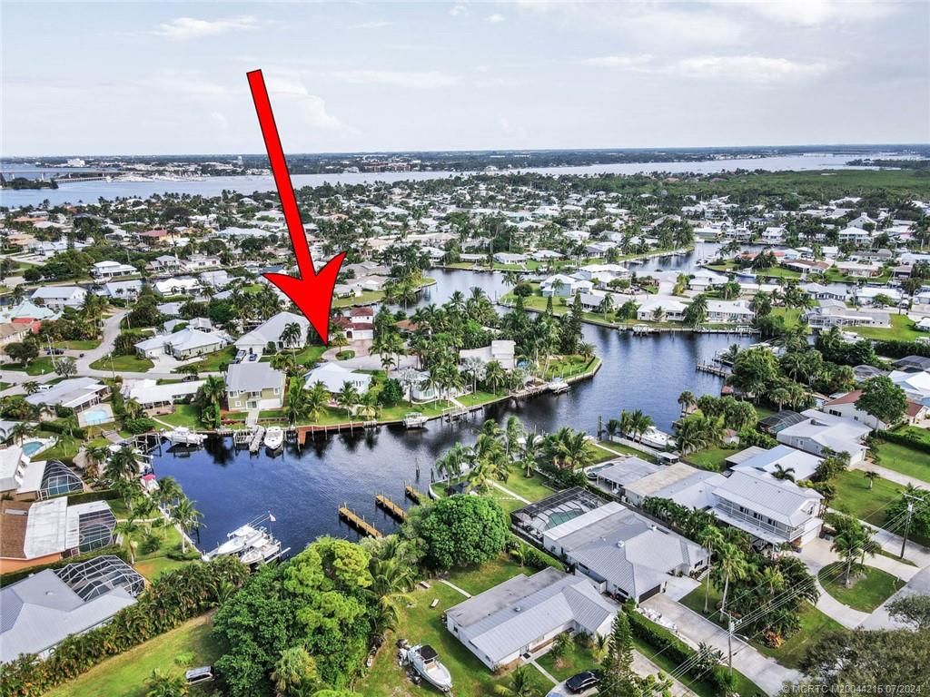 Photo of 1758 SW Cabin Place, Palm City, FL 34990 (MLS # M20044215)
