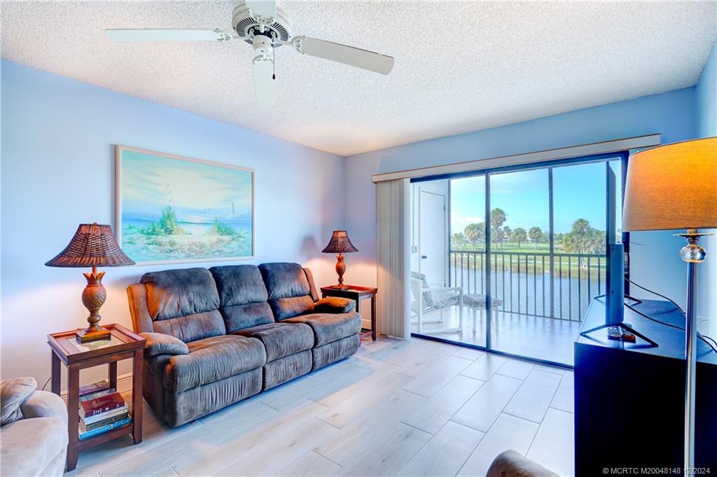 Stuart, Florida 34996, United States, 2 Bedrooms Bedrooms, ,2 BathroomsBathrooms,Residential,Active,25187