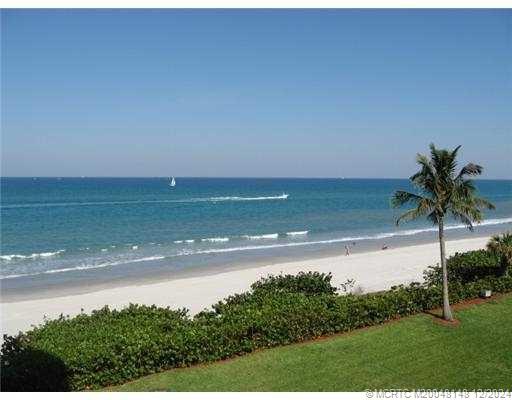 Stuart, Florida 34996, United States, 2 Bedrooms Bedrooms, ,2 BathroomsBathrooms,Residential,Active,25187