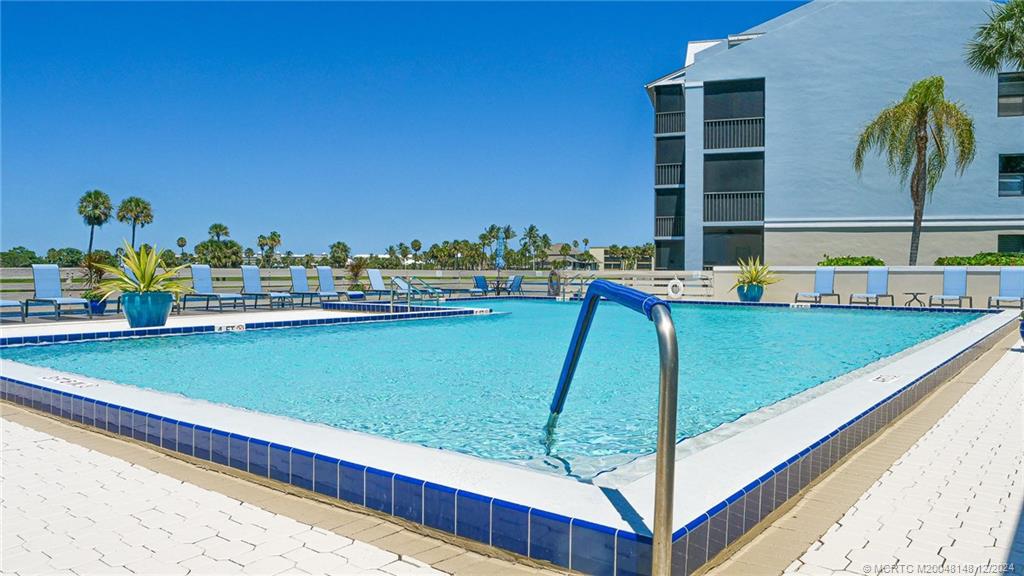 Stuart, Florida 34996, United States, 2 Bedrooms Bedrooms, ,2 BathroomsBathrooms,Residential,Active,25187