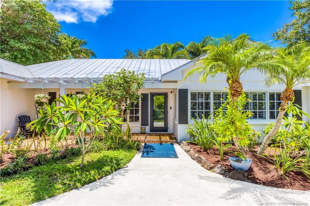 Photo of 4 Emarita Way, Stuart, FL 34996 (MLS # M20051106)