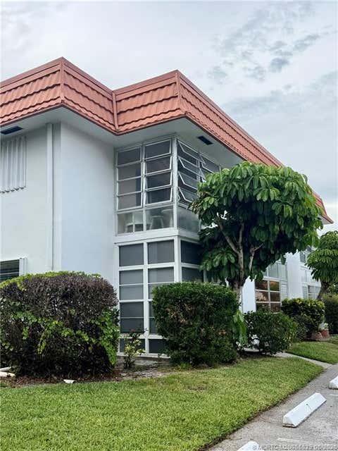 Condo For Sale - 2600 SE Ocean Boulevard #P12<br/> Stuart, FL 34996