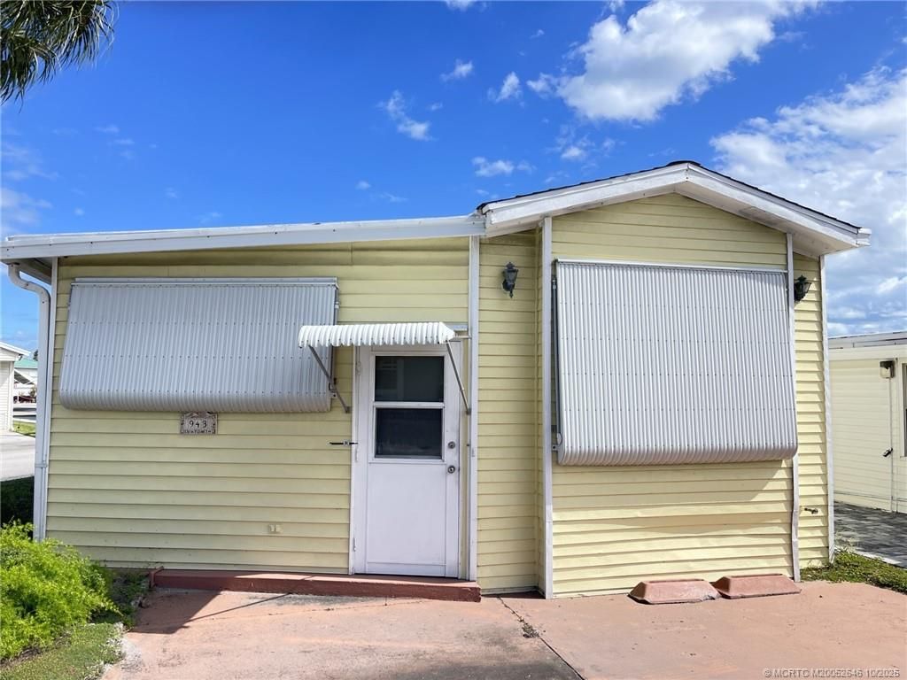 Photo of 943 Nettles Boulevard, Jensen Beach, FL 34957 (MLS # M20052646)