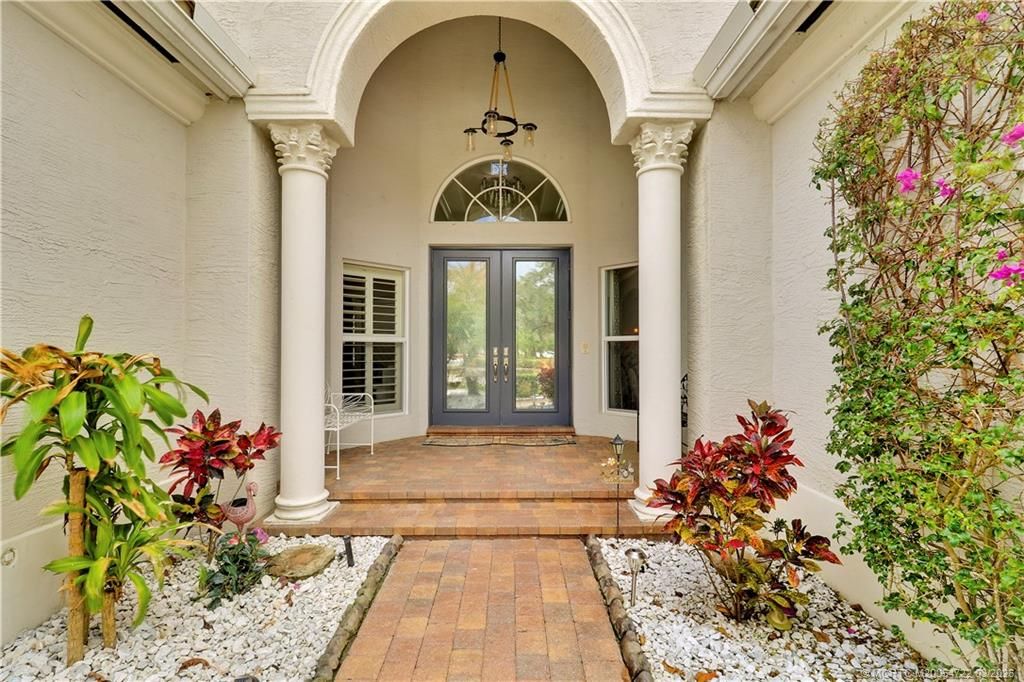 Photo of 5628 SW Gray Fox Drive, Palm City, FL 34990 (MLS # M20054722)