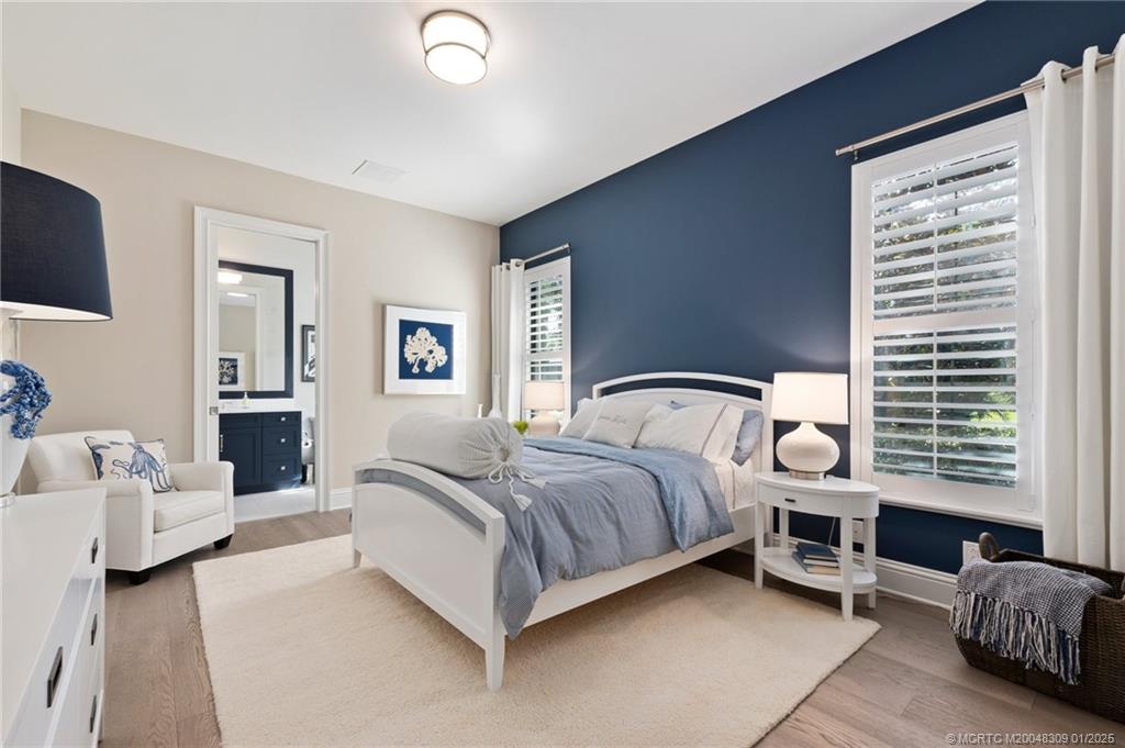 Palm City, Florida 34990, United States, 3 Bedrooms Bedrooms, ,4 BathroomsBathrooms,Residential,Pending,20339