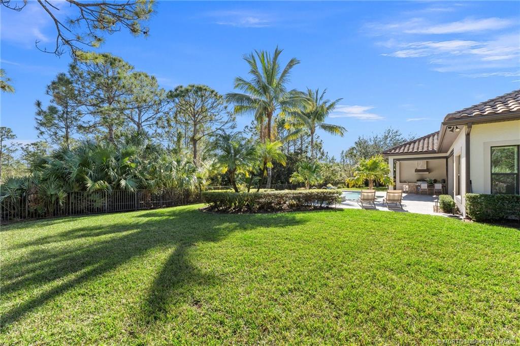 Palm City, Florida 34990, United States, 3 Bedrooms Bedrooms, ,4 BathroomsBathrooms,Residential,Pending,20339