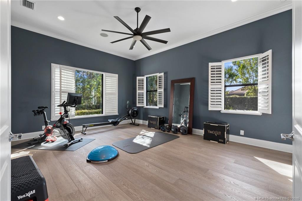 Palm City, Florida 34990, United States, 3 Bedrooms Bedrooms, ,4 BathroomsBathrooms,Residential,Pending,20339