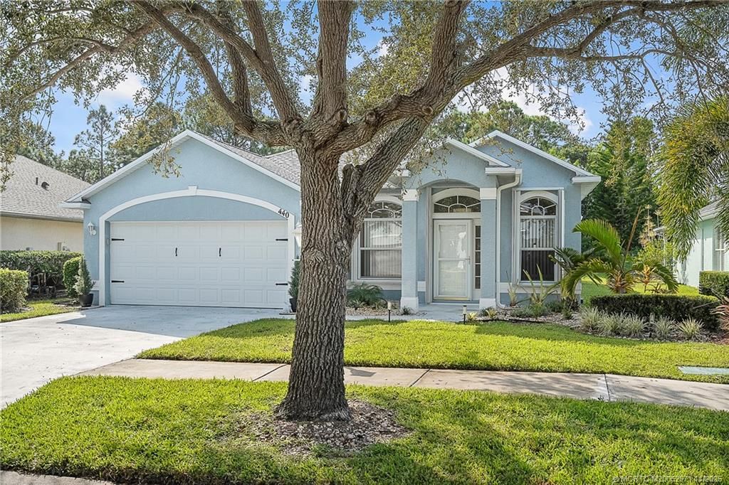 Photo of 440 SW Sundance Trail, Port Saint Lucie, FL 34953 (MLS # M20052971)