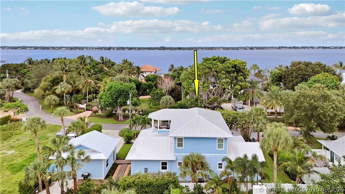 1002 SE Riverside Drive