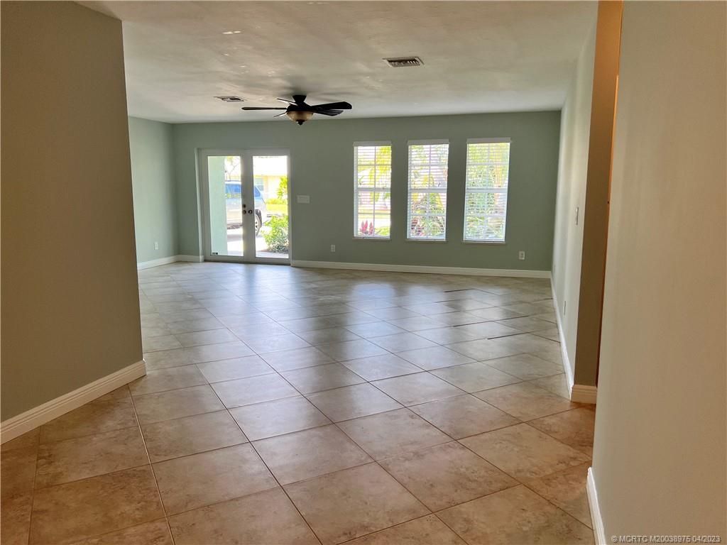 Photo of 5256 SE Orange Street, Stuart, FL 34997 (MLS # M20038975)