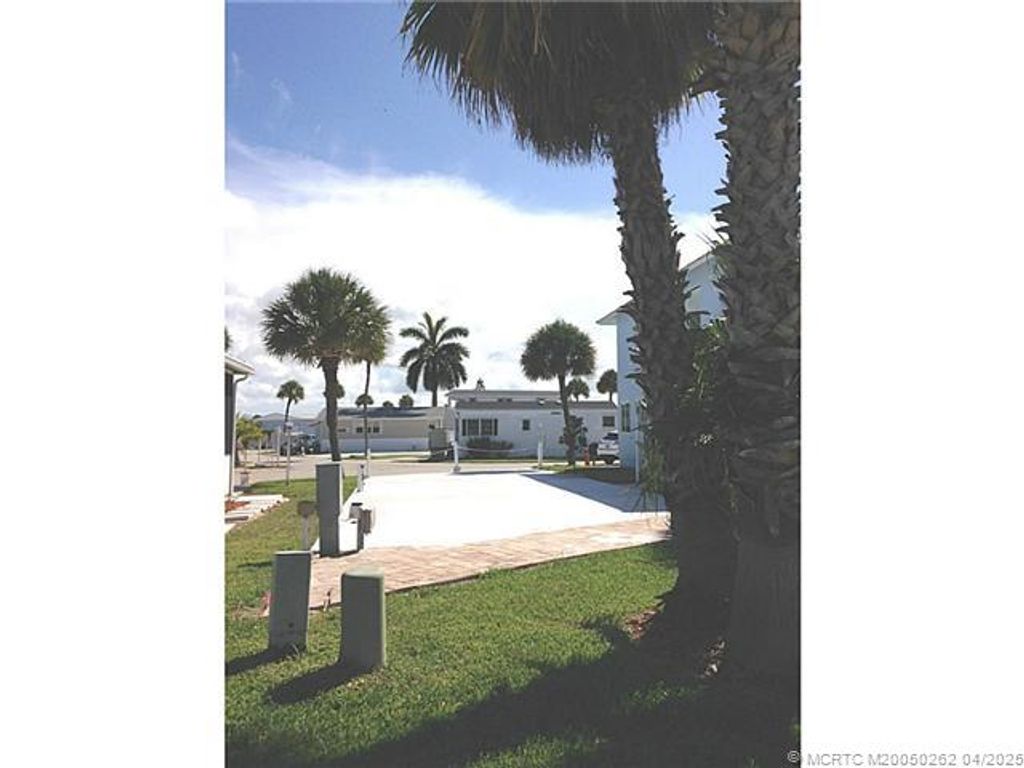 Photo of 797 Nettles Boulevard, Jensen Beach, FL 34957 (MLS # M20050262)