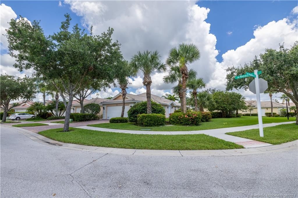 Photo of 8502 SE Retreat Drive, Hobe Sound, FL 33455 (MLS # M20040632)