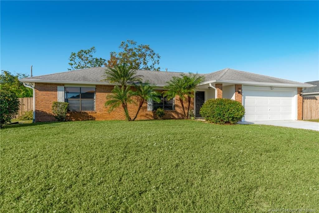 Photo of 130 SW Ridgecrest Drive, Port Saint Lucie, FL 34953 (MLS # M20037202)