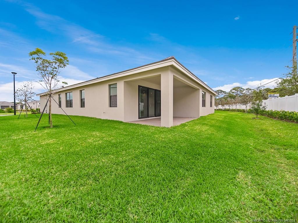 Photo of 1550 SW Lago Circle, Palm City, FL 34990 (MLS # M20044709)