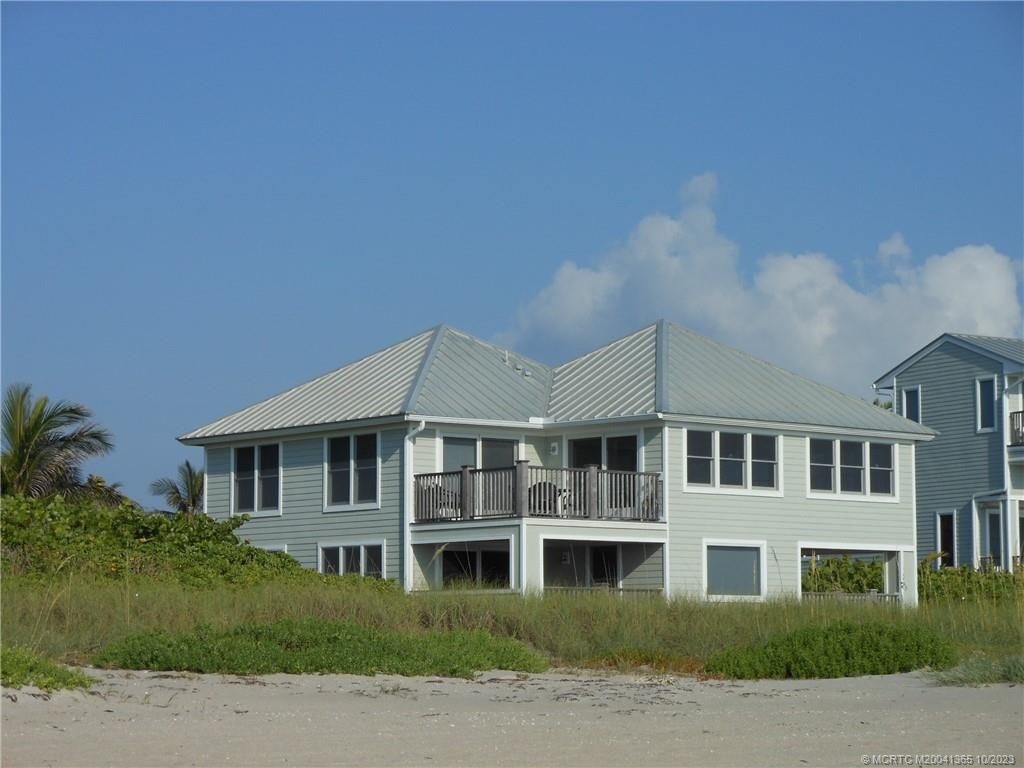 Photo of 1871 NE Ocean Boulevard #LOWER GUEST HOUSE, Stuart, FL 34957 (MLS # M20041365)
