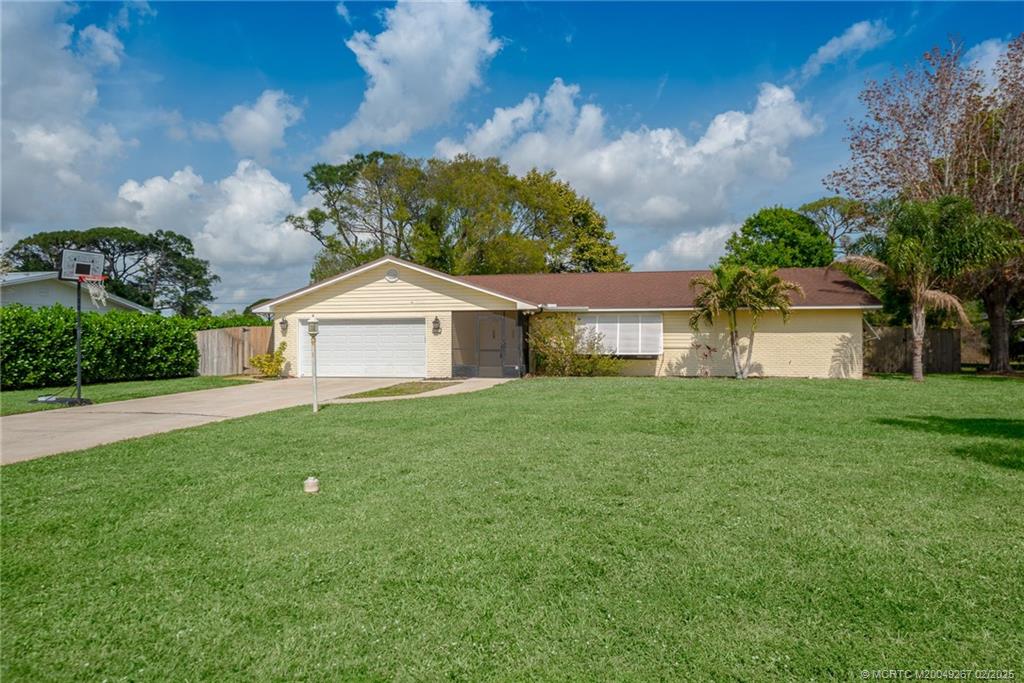 1743 NW Spruce Ridge Drive