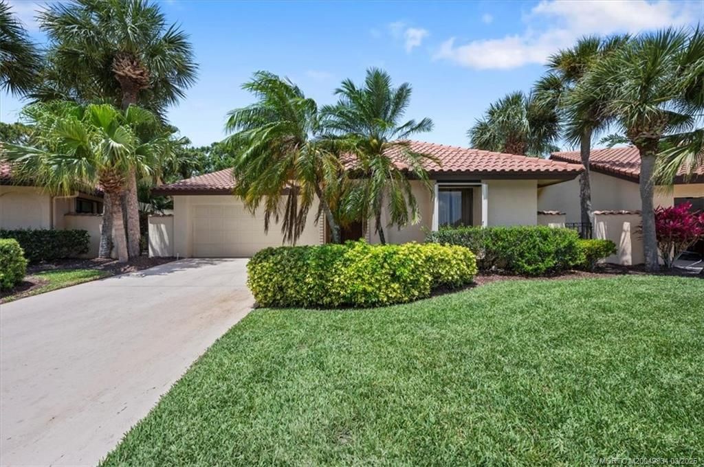 Photo of 2510 SW Bobalink Court, Palm City, FL 34990 (MLS # M20049834)