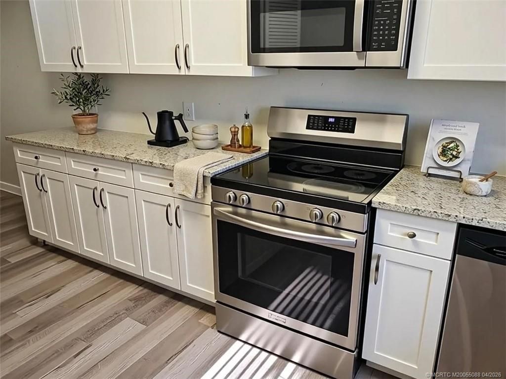 Photo of 8227 SE Croft Circle, Hobe Sound, FL 33455 (MLS # M20055088)