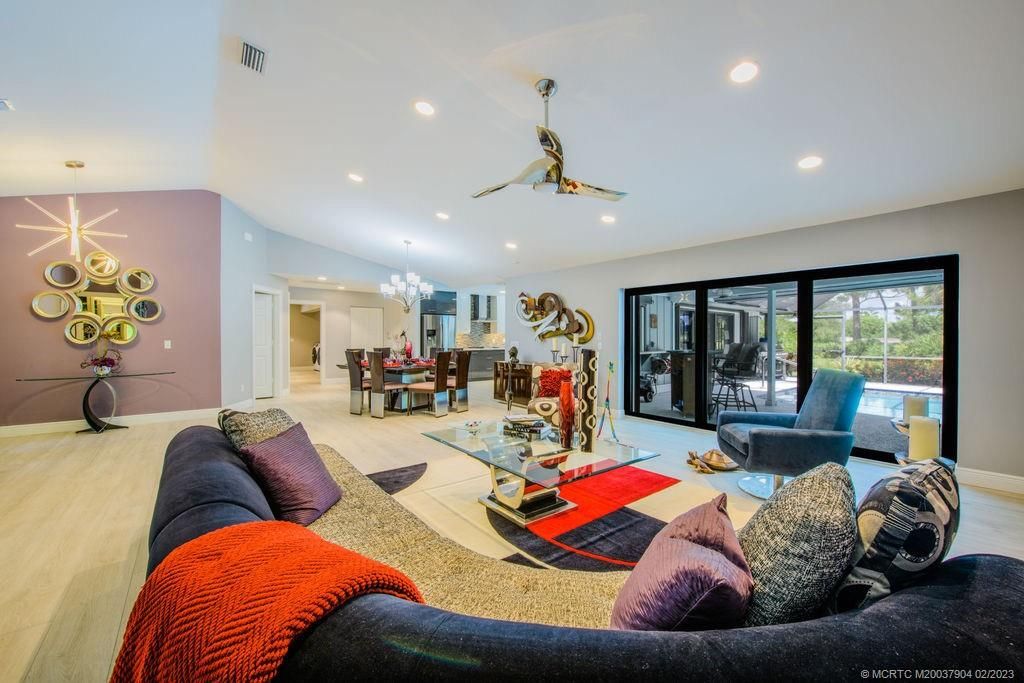 Photo of 6464 SE SE Spy Glass Lane, Stuart, FL 34997 (MLS # M20037904)