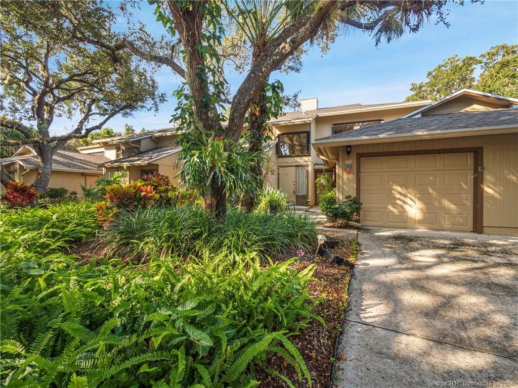 Photo of 5230 SE Schooner Oaks Way, Stuart, FL 34997 (MLS # M20046045)