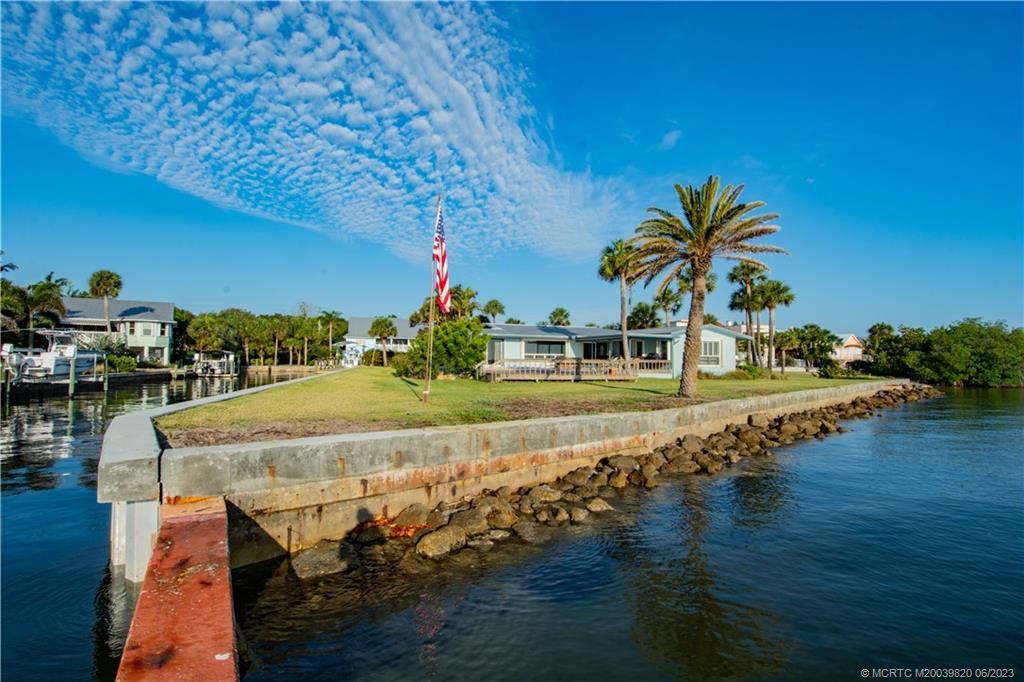 Photo of 88 N Sewalls Point Road, Stuart, FL 34996 (MLS # M20039820)