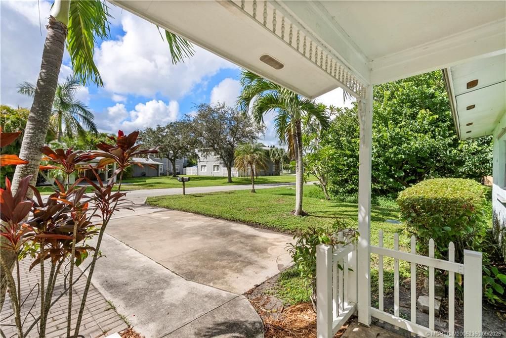 Photo of 797 SW 36th Terrace, Palm City, FL 34990 (MLS # M20052360)