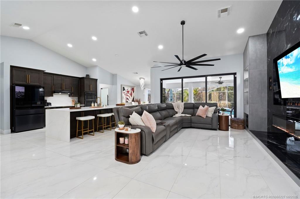 7725 Gullotti Pl, Port Saint Lucie, FL, 34952, USA, 4 Bedrooms Bedrooms, ,2 BathroomsBathrooms,Residential,Active,7725 Gullotti Pl,M20055227