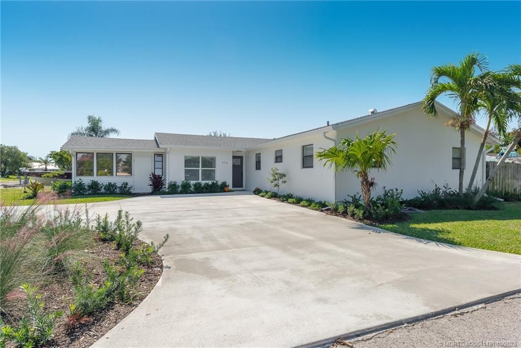 Photo of 5156 SE Manatee Terrace, Stuart, FL 34997 (MLS # M20041491)