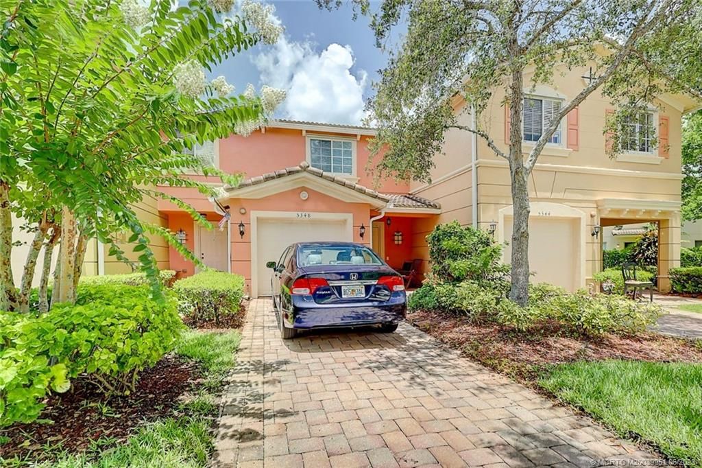 Photo of 5348 SE Jennings Lane, Stuart, FL 34997 (MLS # M20039951)